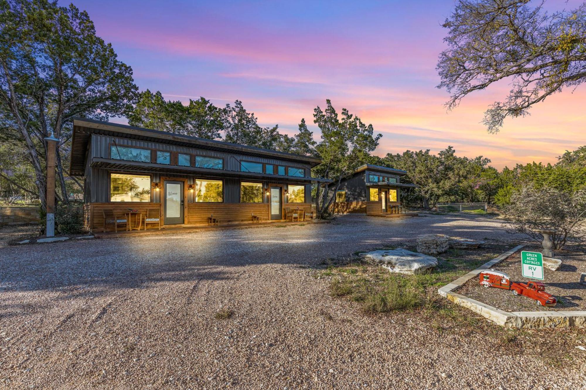 7a Ranch Inn
